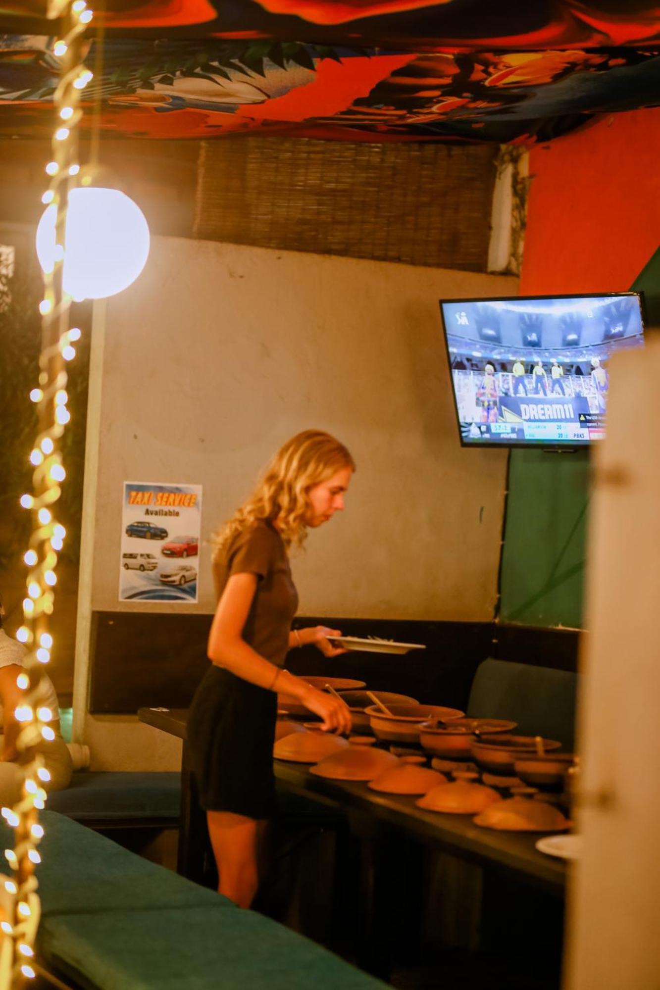 Hangover Hostels Мириса Екстериор снимка