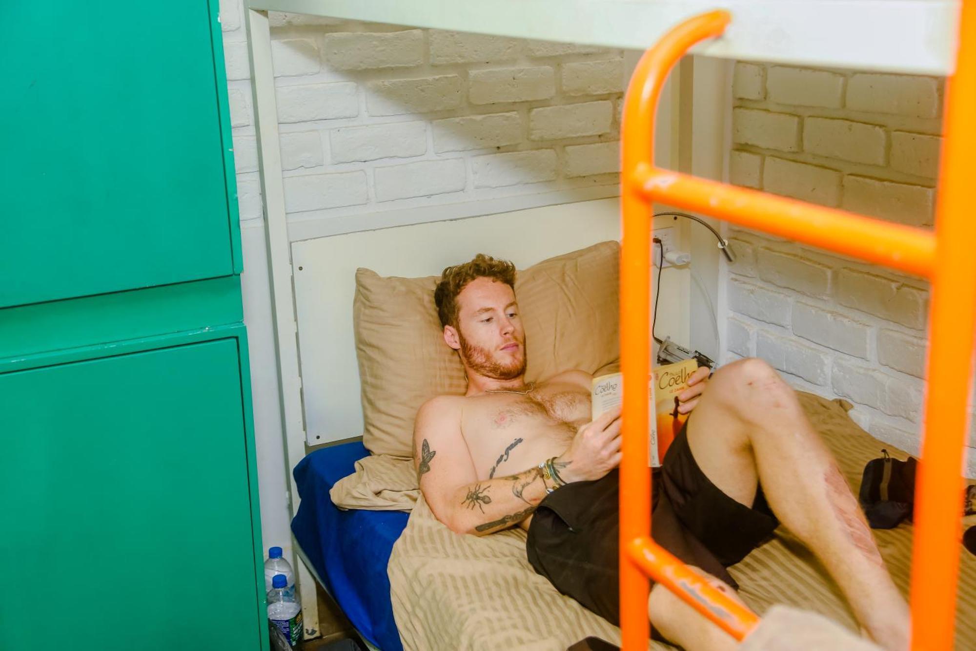Hangover Hostels Мириса Екстериор снимка